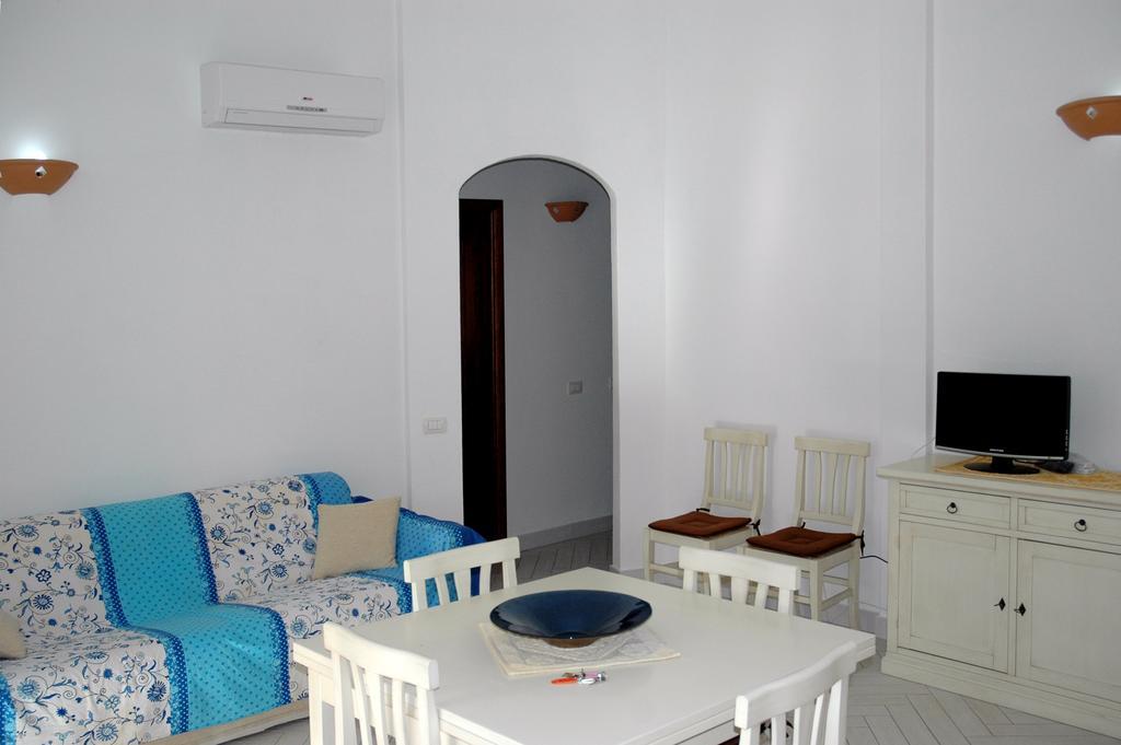 Holiday Homes Stella Marina Сан Теодоро Стая снимка